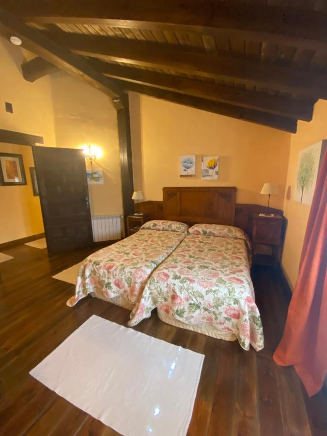 Casa Rural Dos Reales San Cristobal de Boedo Buitenkant foto